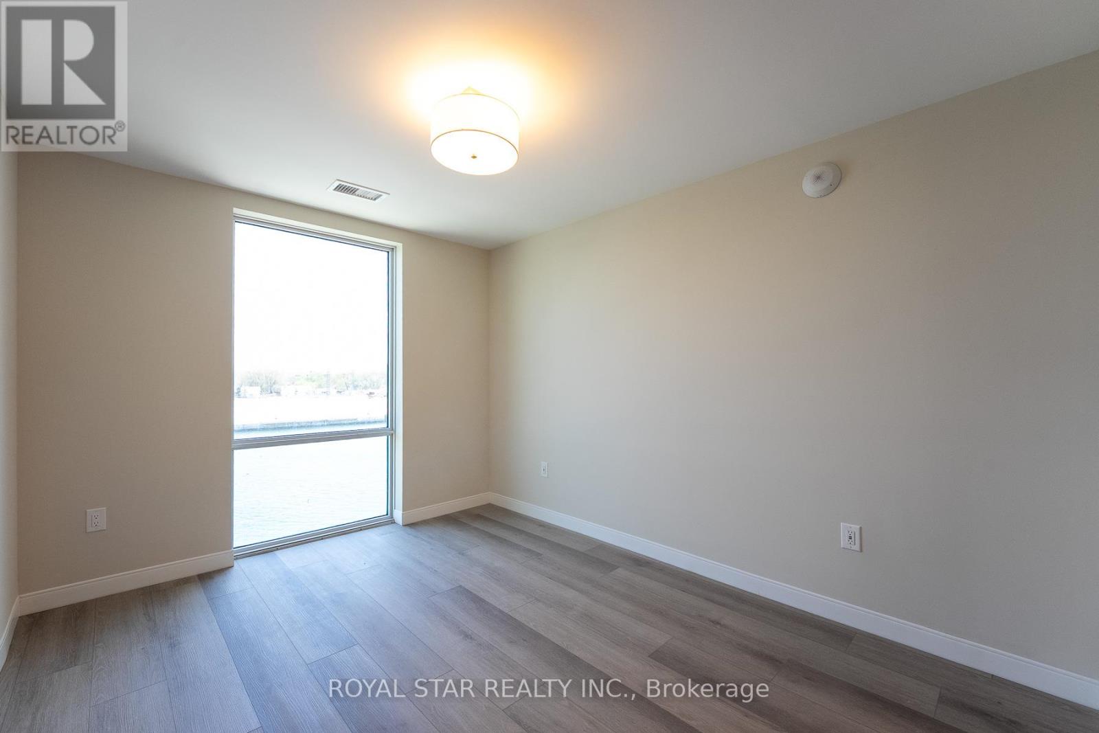 407 - 118 West Street, Port Colborne, Ontario  L3K 4E6 - Photo 34 - X12735836