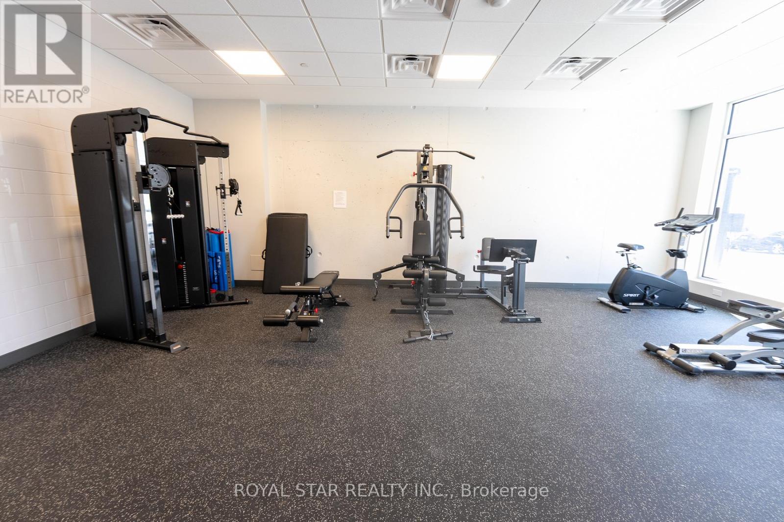 407 - 118 West Street, Port Colborne, Ontario  L3K 4E6 - Photo 7 - X12735836