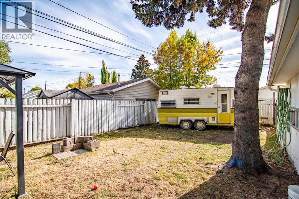 3721 46 Street, Red Deer, Alberta  T4N 1L5 - Photo 11 - A2251283