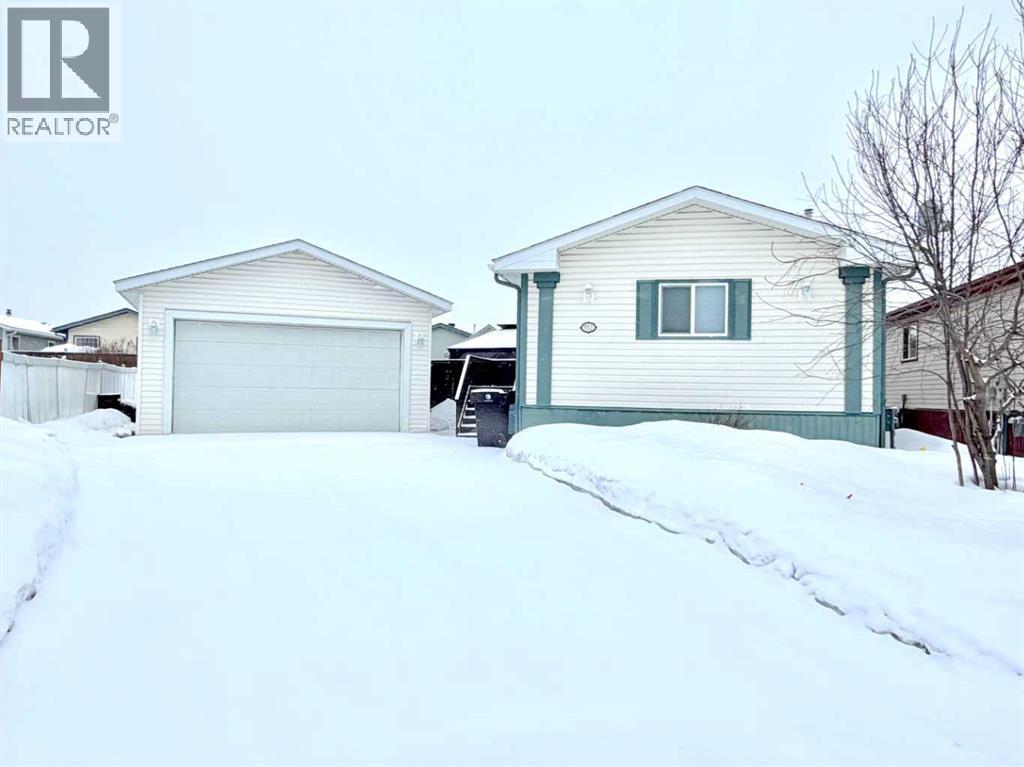552 Mckinlay Crescent, Fort McMurray, Alberta