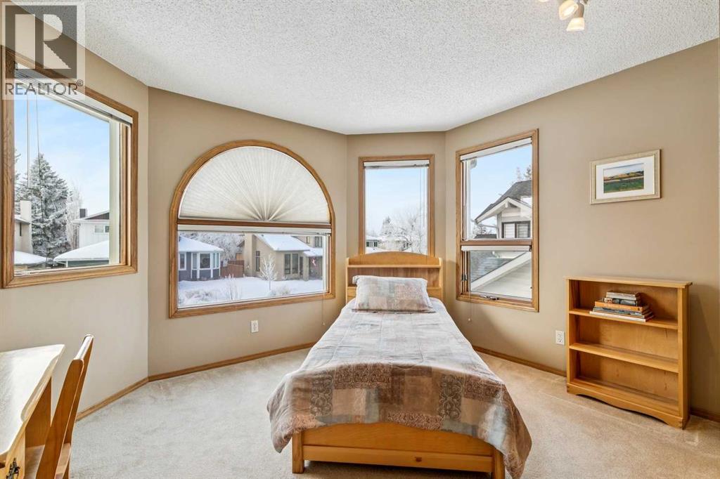 75 Shawnee Crescent, Calgary, Alberta  T2Y 1W4 - Photo 19 - A2276077