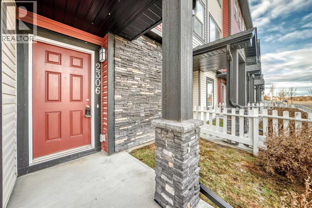 2306 Jumping Pound Common, Cochrane, Alberta  T4C 2L1 - Photo 3 - A2278821