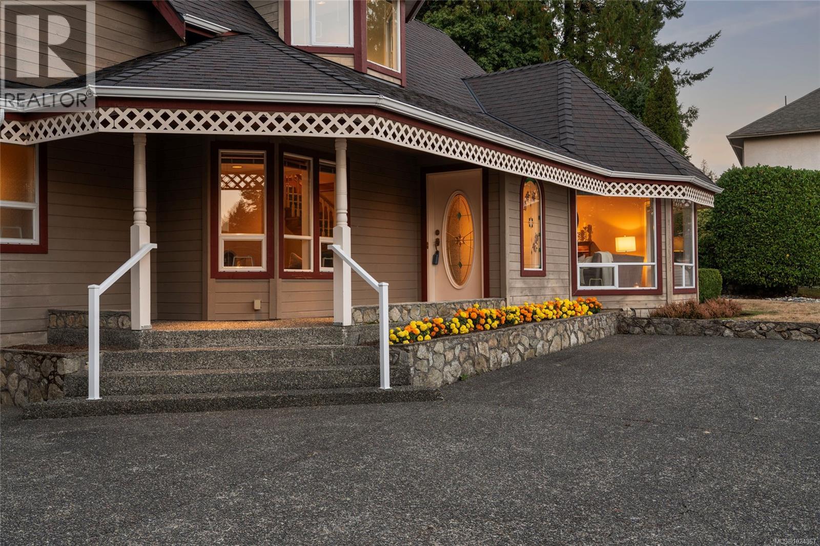 1575 Dean Park Rd, North Saanich, British Columbia  V8L 5E5 - Photo 5 - 1024367