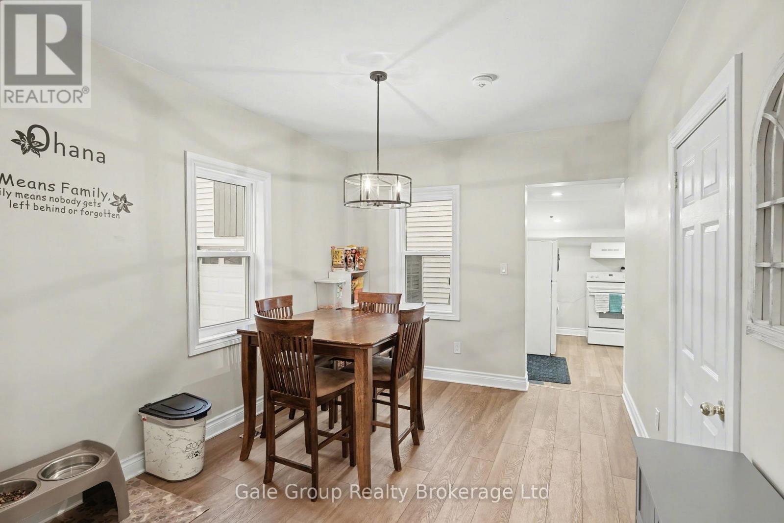 27 Oxford Street W, Blandford-Blenheim, Ontario  N0J 1G0 - Photo 13 - X12735978