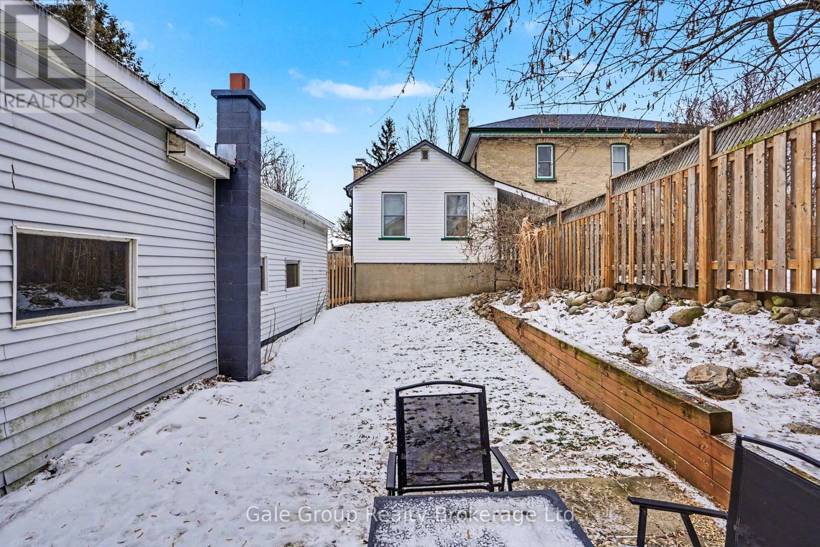 27 Oxford Street W, Blandford-Blenheim, Ontario  N0J 1G0 - Photo 35 - X12735978