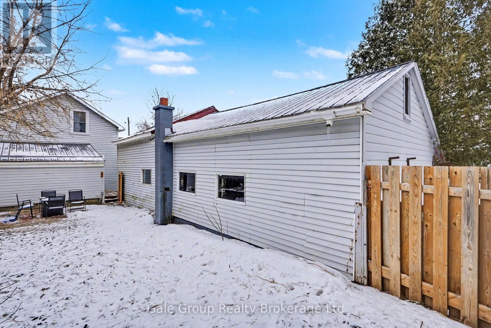 27 Oxford Street W, Blandford-Blenheim, Ontario  N0J 1G0 - Photo 37 - X12735978