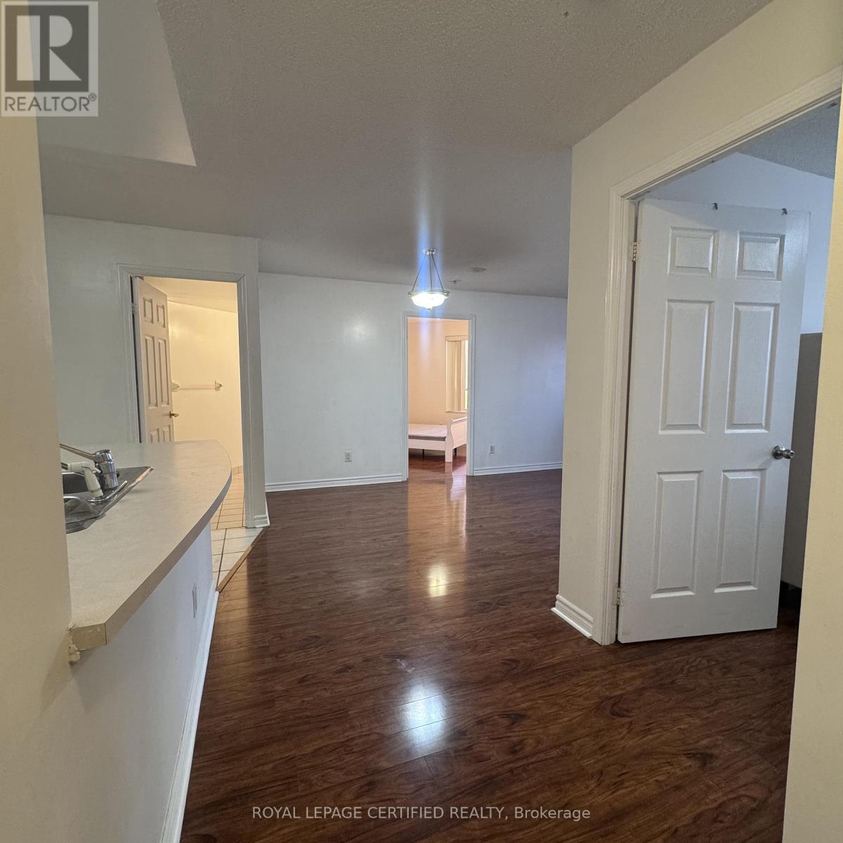 2021 - 25 Kingsbridge Garden Circle, Mississauga, Ontario  L5R 4B1 - Photo 13 - W12733806