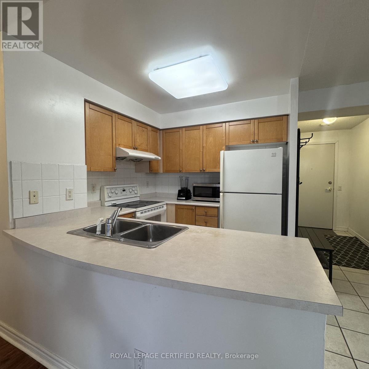 2021 - 25 Kingsbridge Garden Circle, Mississauga, Ontario  L5R 4B1 - Photo 14 - W12733806