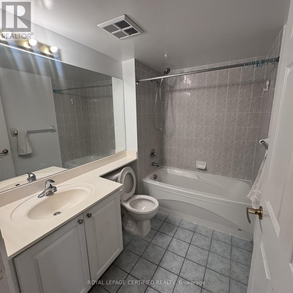 2021 - 25 Kingsbridge Garden Circle, Mississauga, Ontario  L5R 4B1 - Photo 12 - W12733806