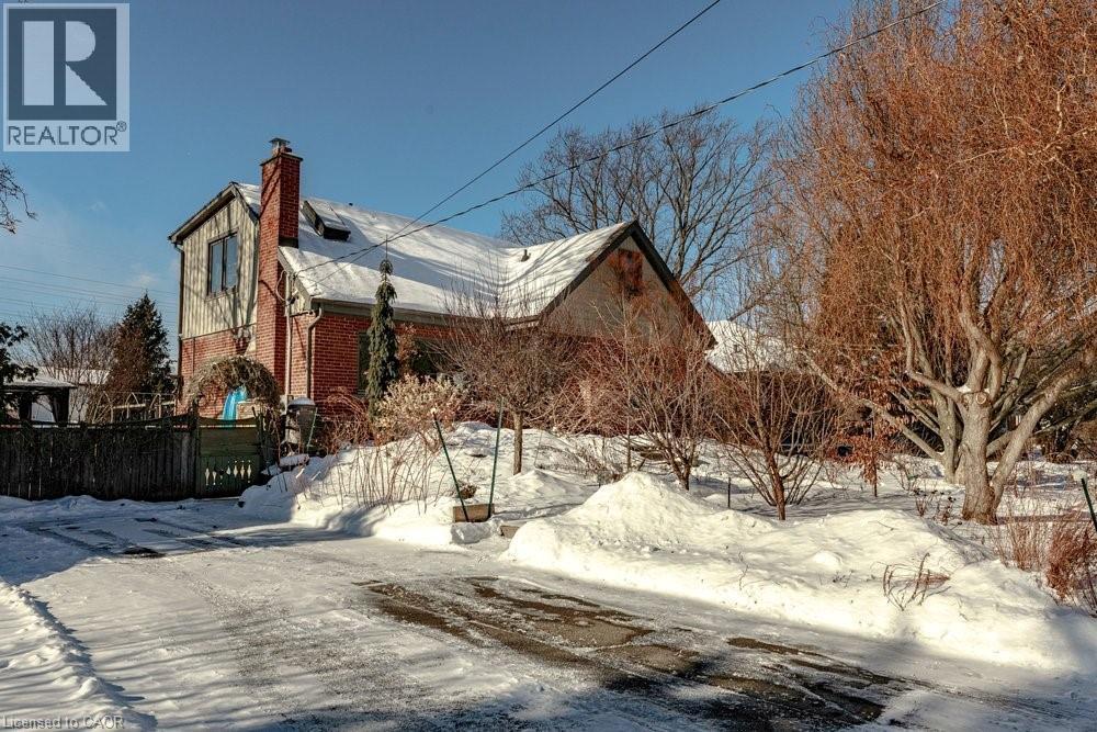 158 Ewen Road, Hamilton, Ontario  L8S 3C7 - Photo 2 - 40801170