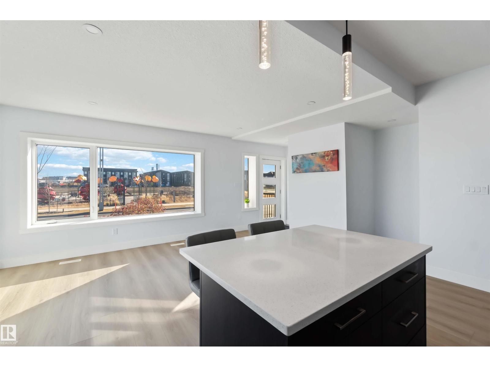 2740 Blatchford Rd Nw, Edmonton, Alberta  T6G 0P3 - Photo 5 - E4468430