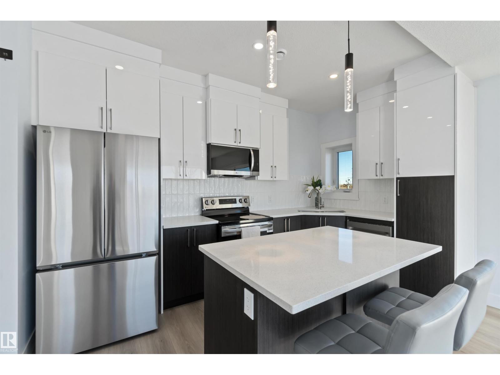 2740 Blatchford Rd Nw, Edmonton, Alberta  T6G 0P3 - Photo 2 - E4468430