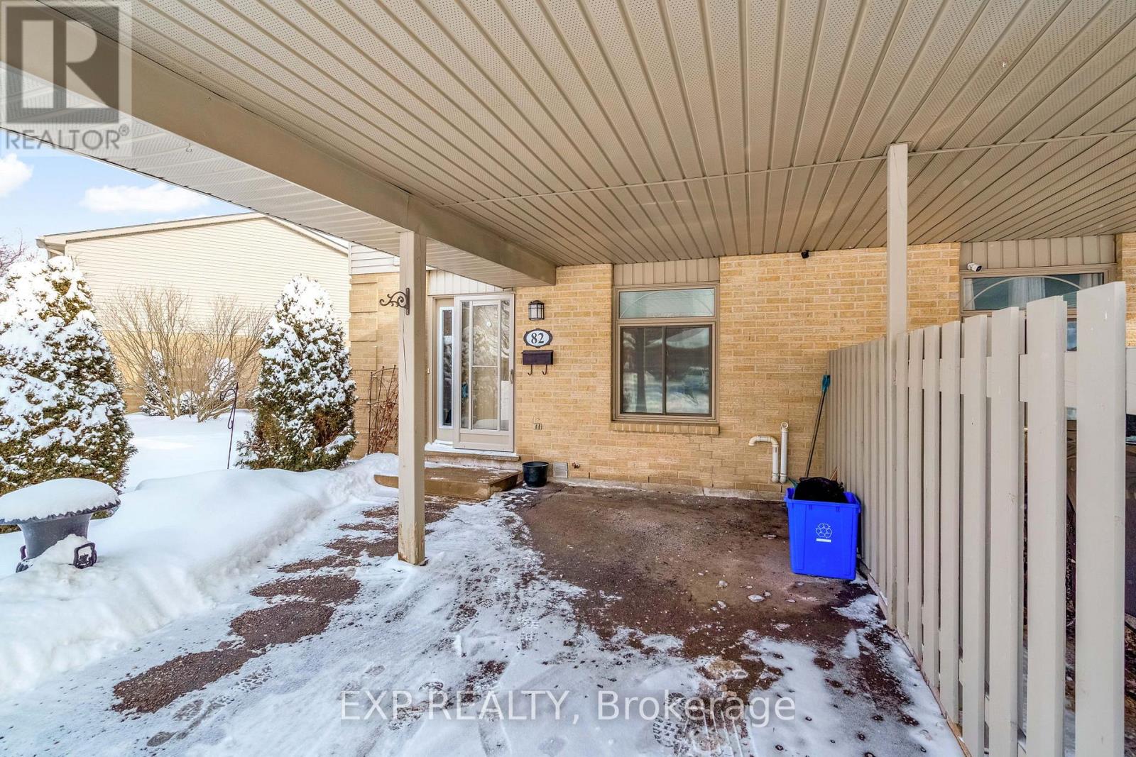 82 - 141 Condor Court, London East, Ontario  N5W 6A1 - Photo 3 - X12735994