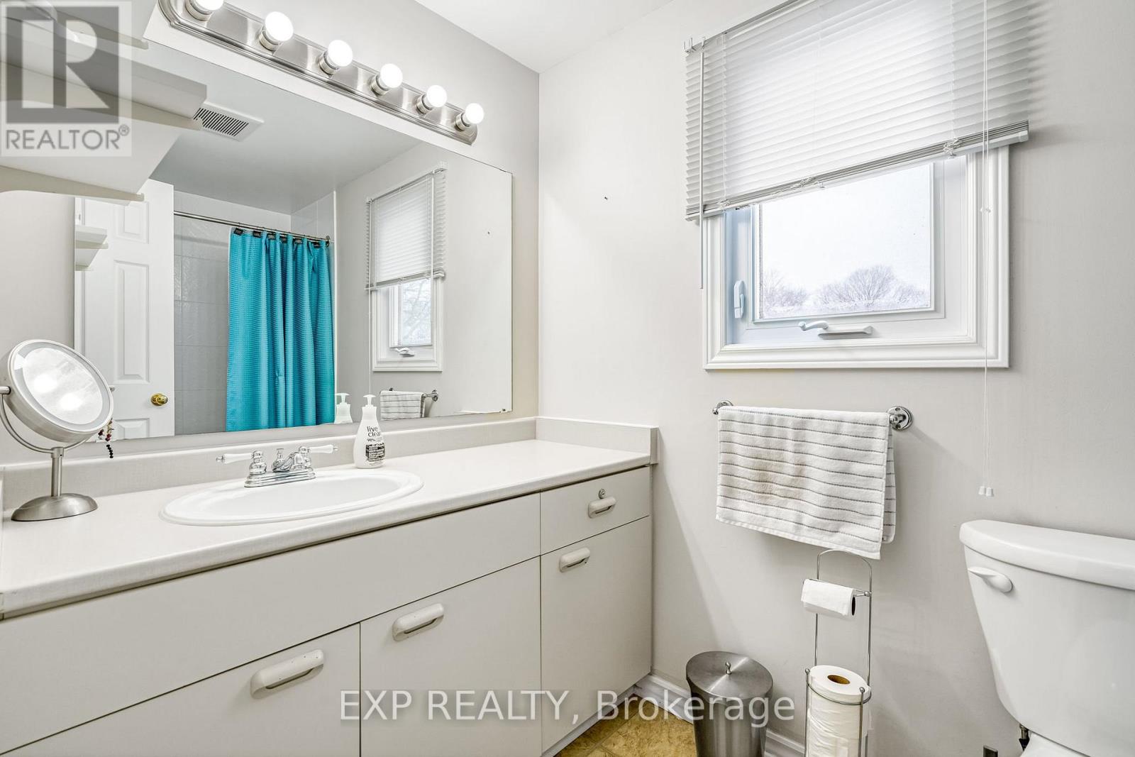 82 - 141 Condor Court, London East, Ontario  N5W 6A1 - Photo 31 - X12735994