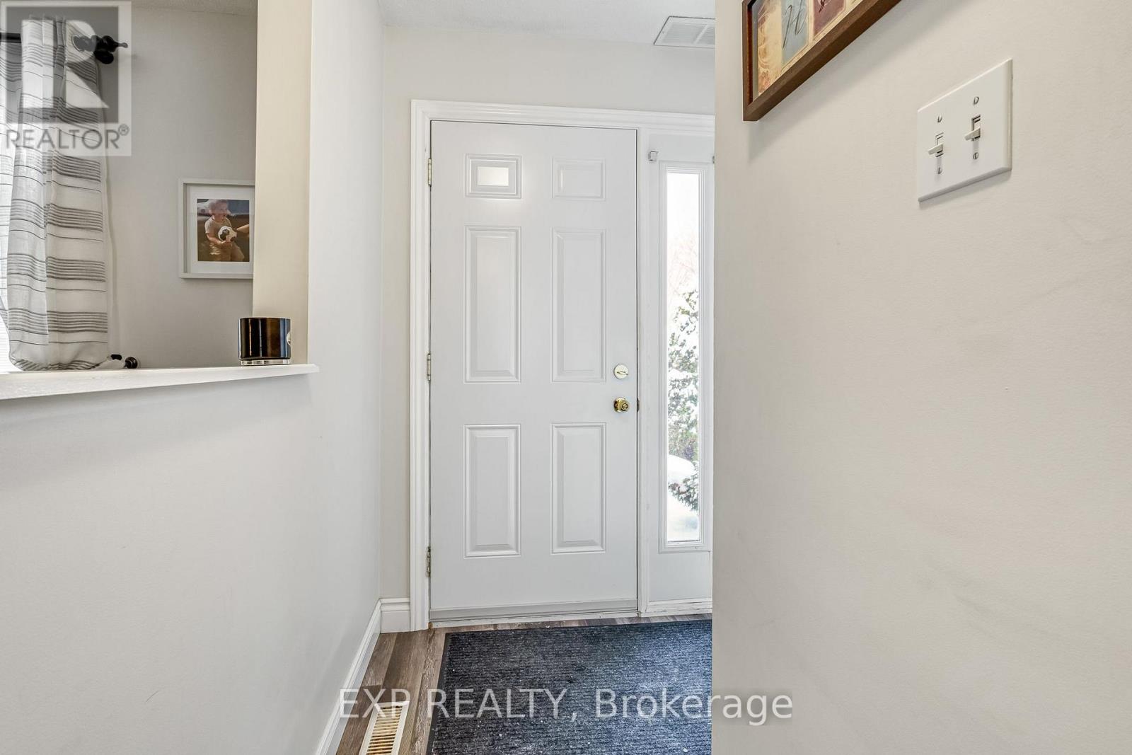 82 - 141 Condor Court, London East, Ontario  N5W 6A1 - Photo 5 - X12735994