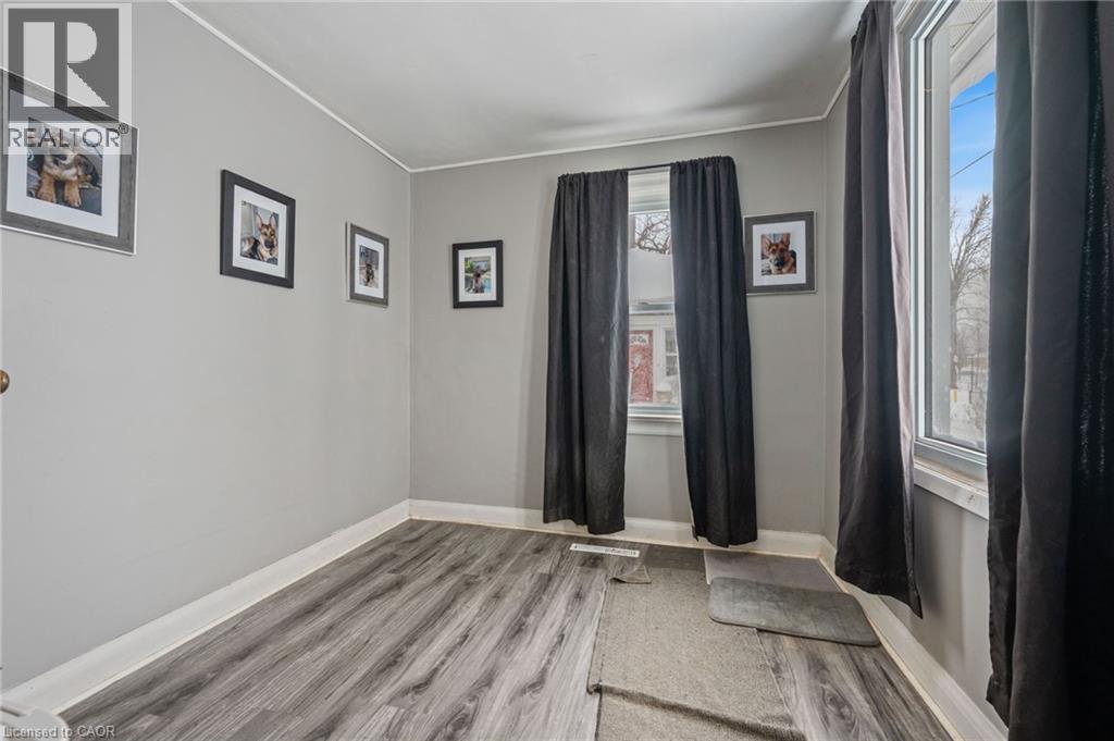 234 Head Street N, Simcoe, Ontario  N3Y 3X7 - Photo 11 - 40801414