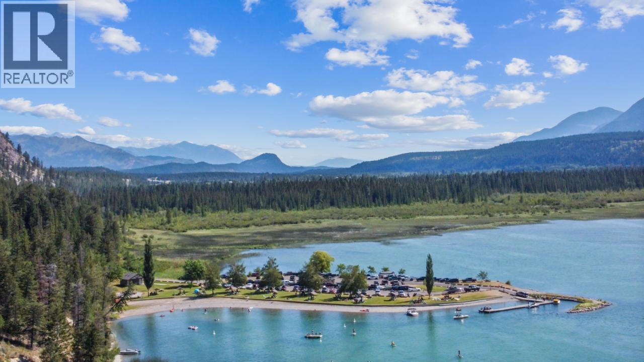 8679 Cottage Lane, Canal Flats, British Columbia  V0B 1B0 - Photo 34 - 10374127