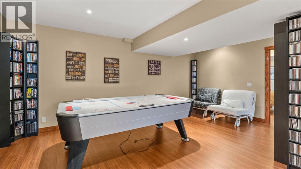 227 Rocky Ridge Close Nw, Calgary, Alberta  T3G 4X2 - Photo 39 - A2278094