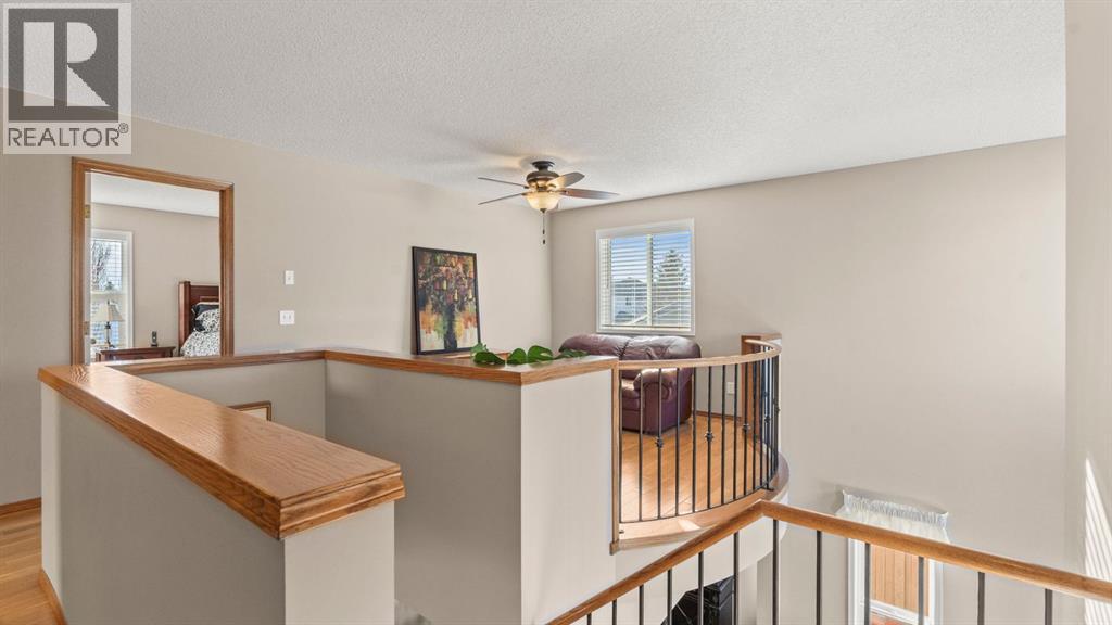 227 Rocky Ridge Close Nw, Calgary, Alberta  T3G 4X2 - Photo 35 - A2278094