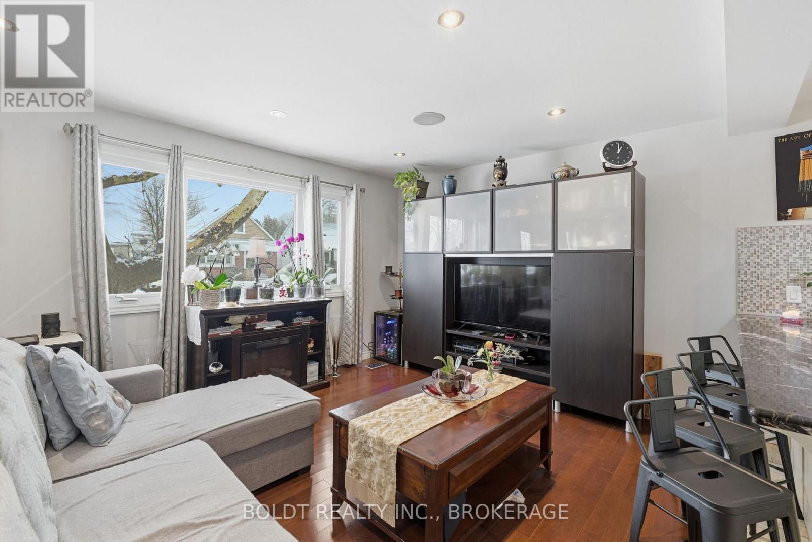 204 Auburn Avenue, Hamilton, Ontario  L8K 3B5 - Photo 11 - X12735946