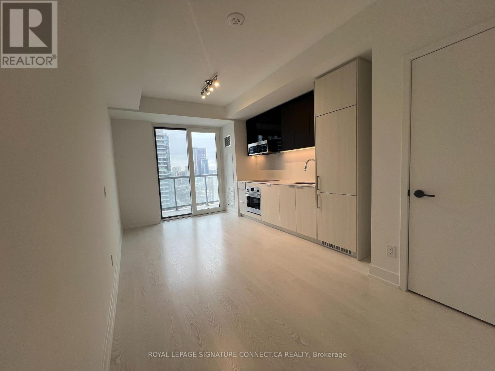 2306 - 308 Jarvis Street, Toronto, Ontario  M5A 2P2 - Photo 2 - C12735012