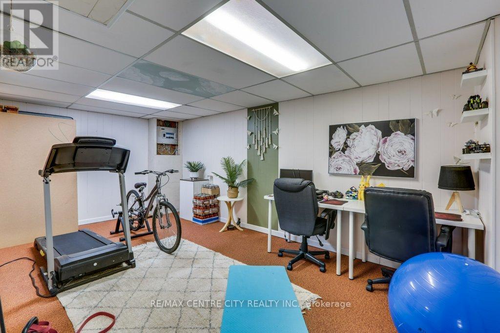 258 Mary Street, Dutton/dunwich, Ontario  N0L 1J0 - Photo 26 - X12712532