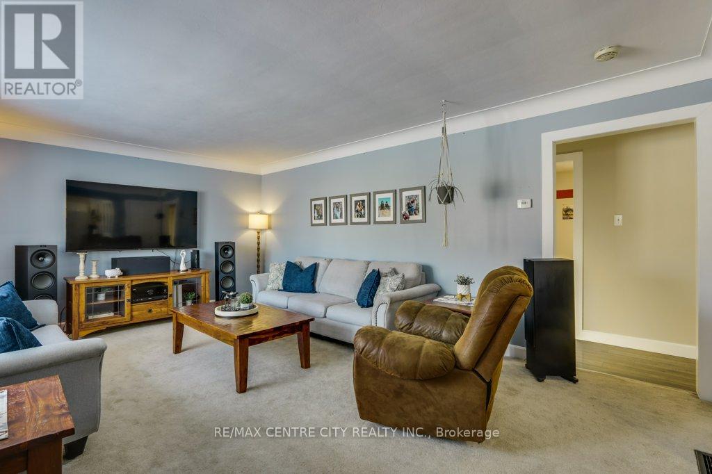 258 Mary Street, Dutton/dunwich, Ontario  N0L 1J0 - Photo 5 - X12712532