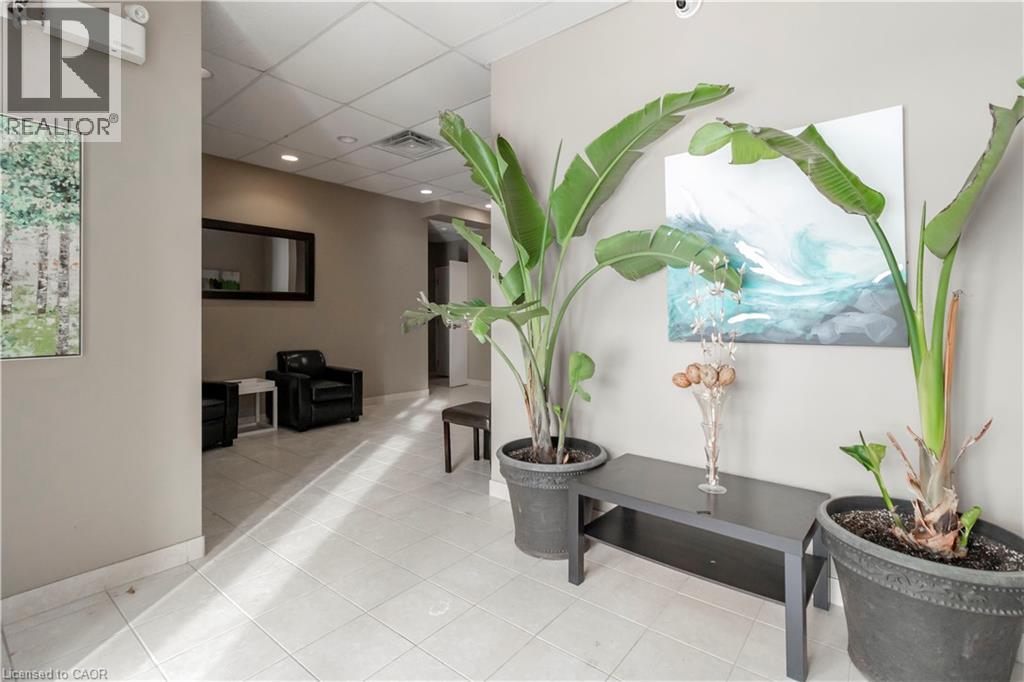 36 Regina Street N Unit# 202, Waterloo, Ontario  N2J 3A2 - Photo 3 - 40800616