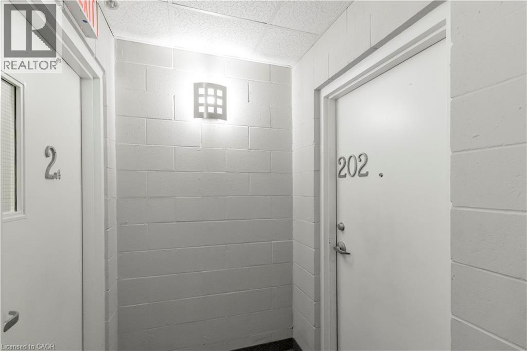 36 Regina Street N Unit# 202, Waterloo, Ontario  N2J 3A2 - Photo 31 - 40800616