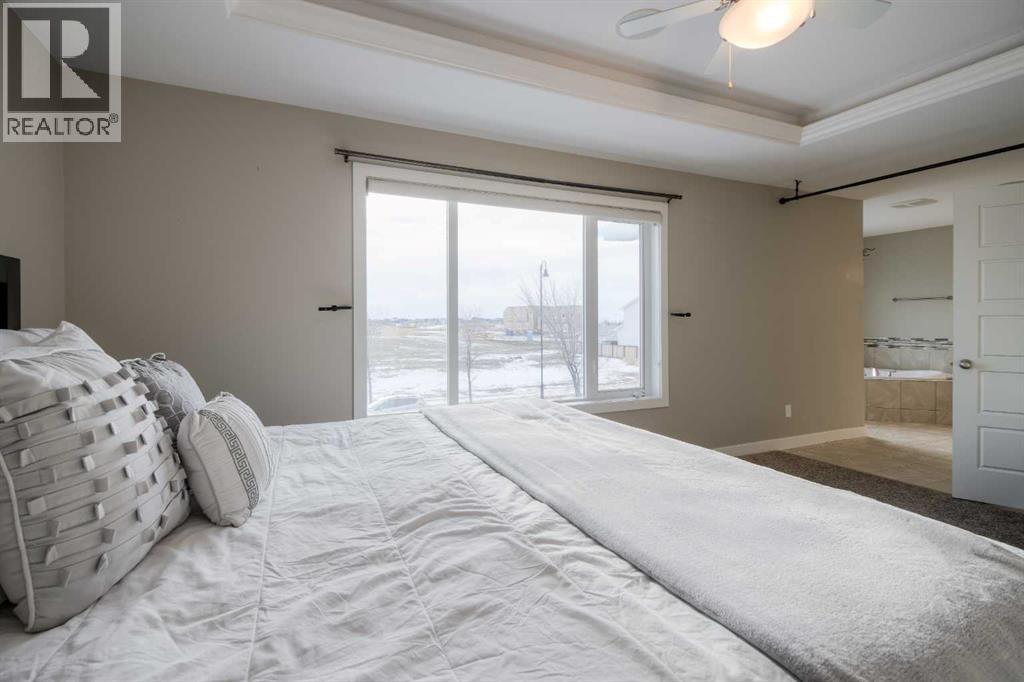 541 Aquitania Boulevard W, Lethbridge, Alberta  T1J 5G7 - Photo 31 - A2272884