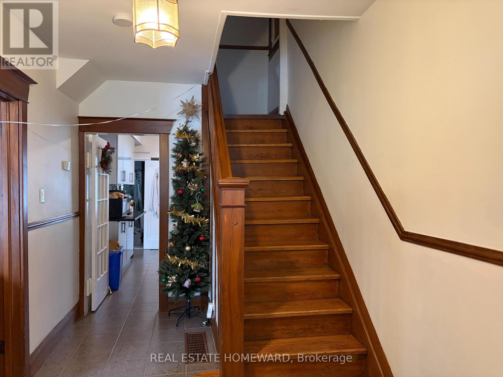 44 Lola Road, Toronto, Ontario  M5P 1E4 - Photo 3 - C12735964