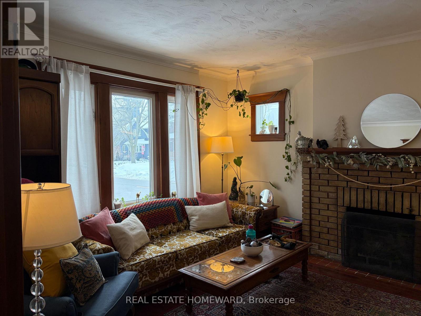 44 Lola Road, Toronto, Ontario  M5P 1E4 - Photo 5 - C12735964