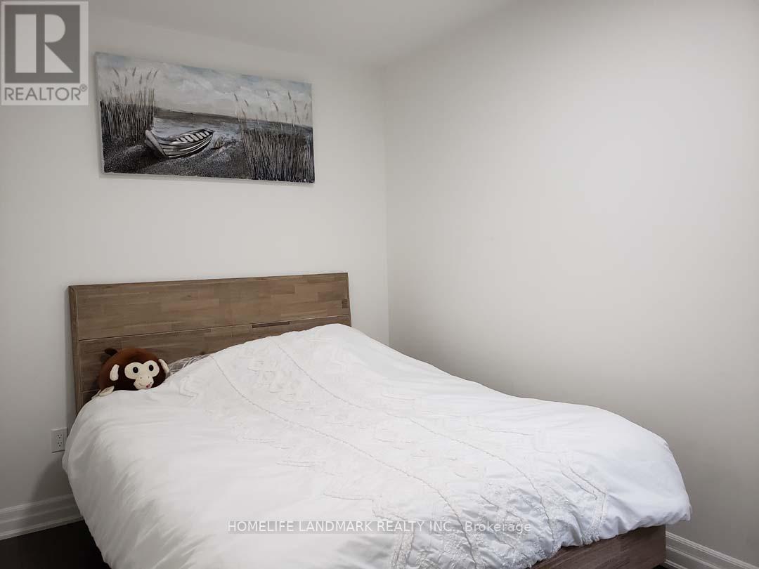 1027 Pape Avenue, Toronto, Ontario  M4K 3W1 - Photo 11 - E12735934