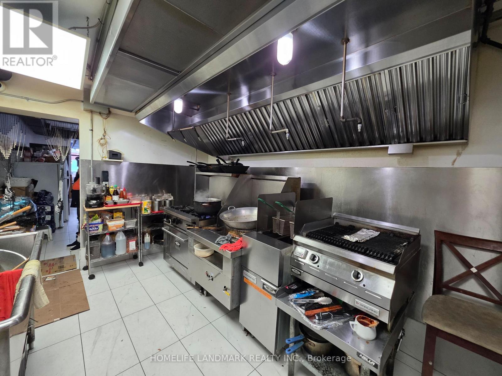 1027 Pape Avenue, Toronto, Ontario  M4K 3W1 - Photo 27 - E12735934