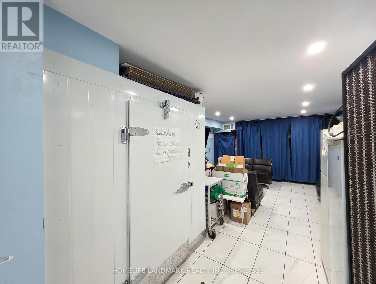 1027 Pape Avenue, Toronto, Ontario  M4K 3W1 - Photo 33 - E12735934