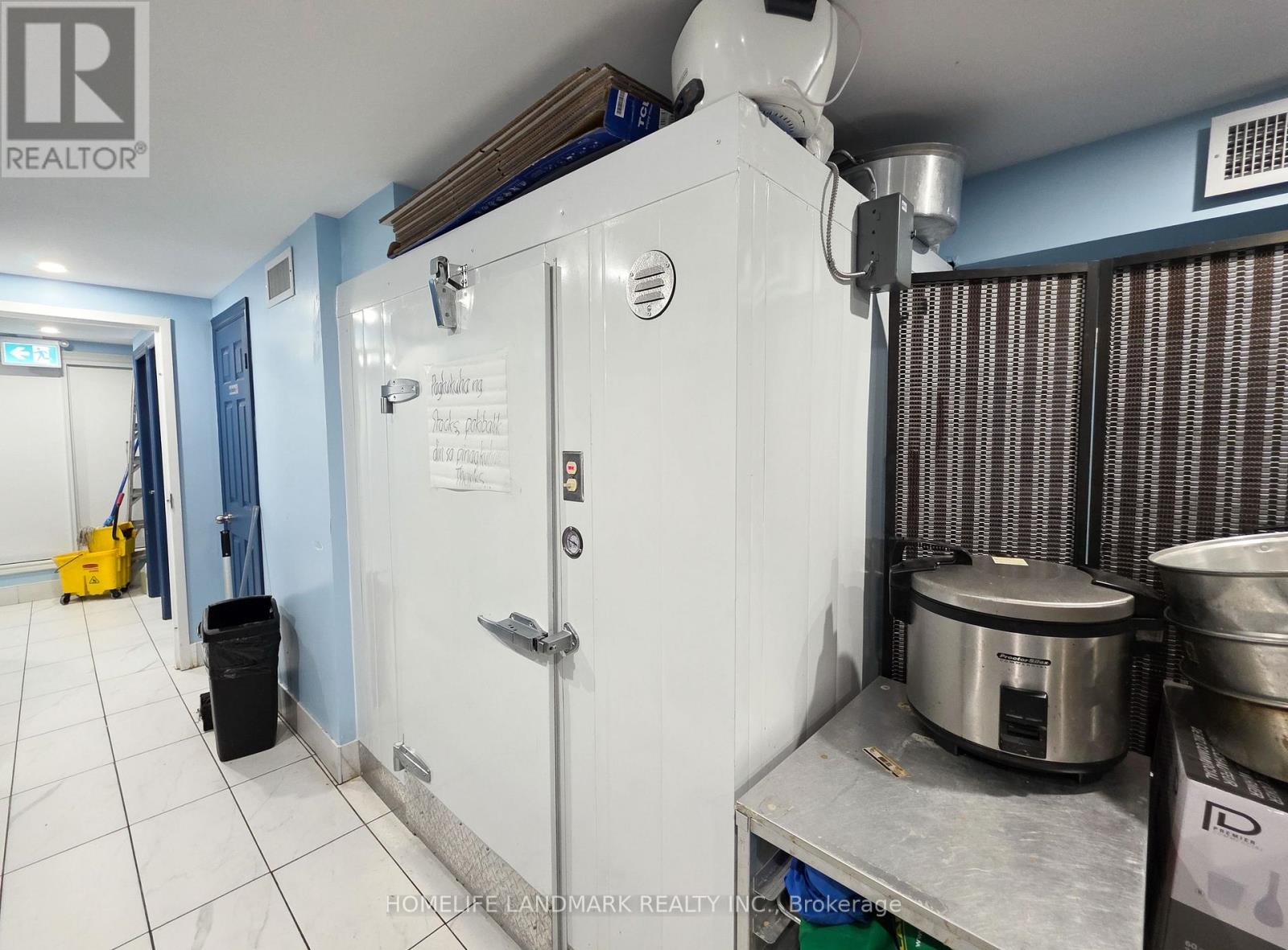 1027 Pape Avenue, Toronto, Ontario  M4K 3W1 - Photo 35 - E12735934