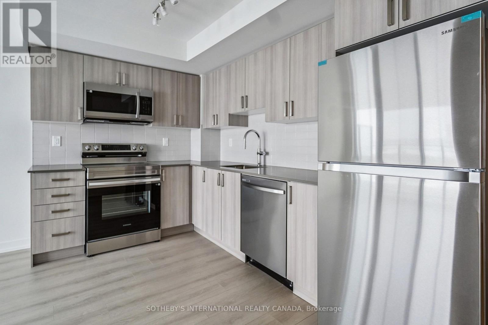 416 - 1435 Celebration Drive, Pickering, Ontario  L1W 0C4 - Photo 17 - E12735948