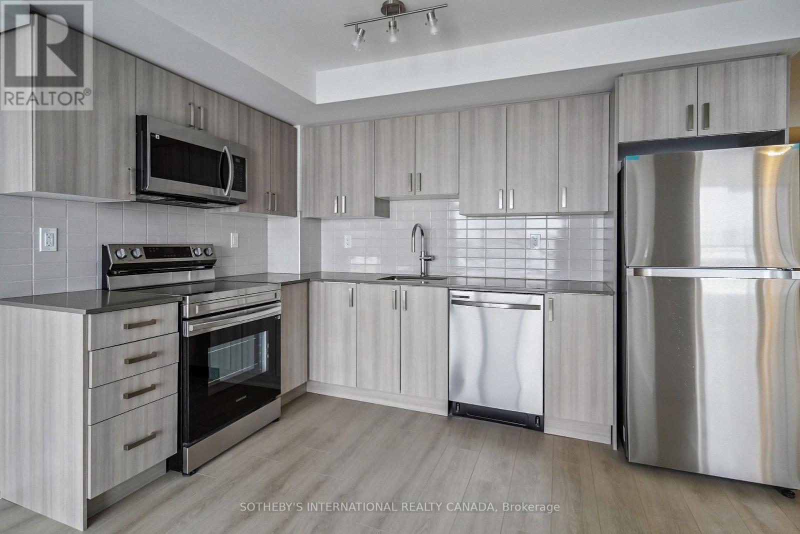 416 - 1435 Celebration Drive, Pickering, Ontario  L1W 0C4 - Photo 19 - E12735948