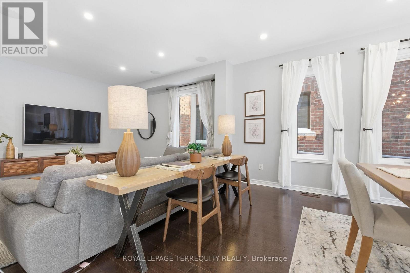 146 Underwood Drive, Whitby, Ontario  L1M 0K9 - Photo 11 - E12736030