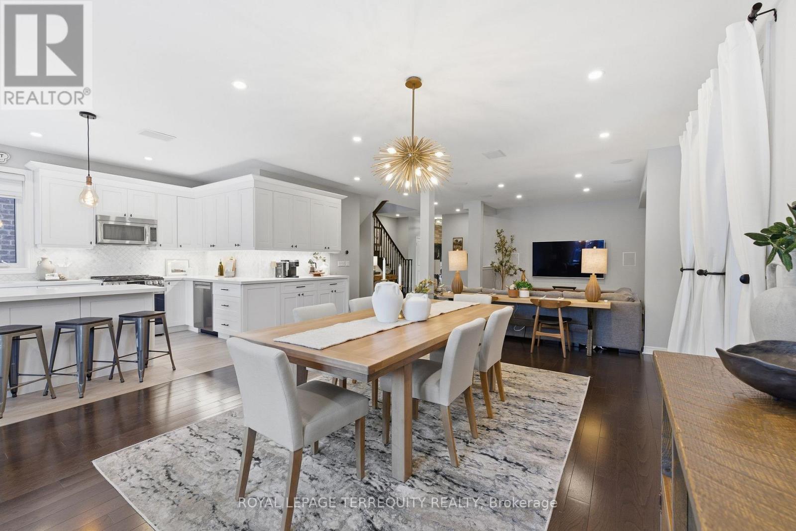 146 Underwood Drive, Whitby, Ontario  L1M 0K9 - Photo 13 - E12736030