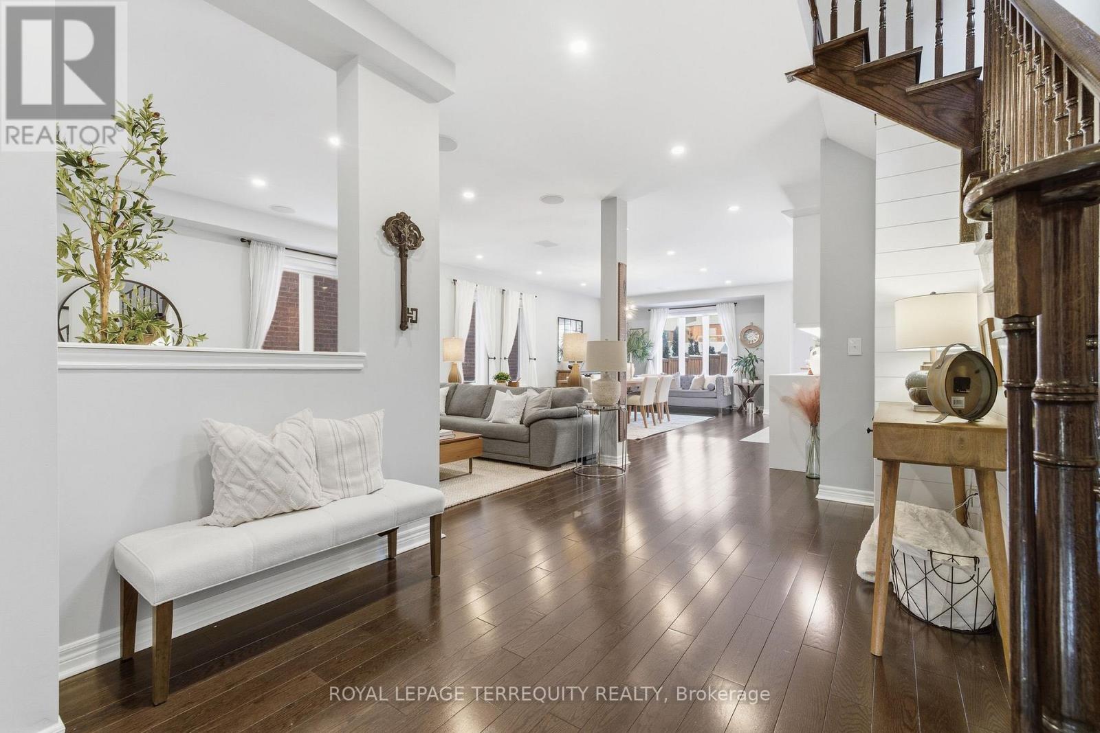 146 Underwood Drive, Whitby, Ontario  L1M 0K9 - Photo 8 - E12736030