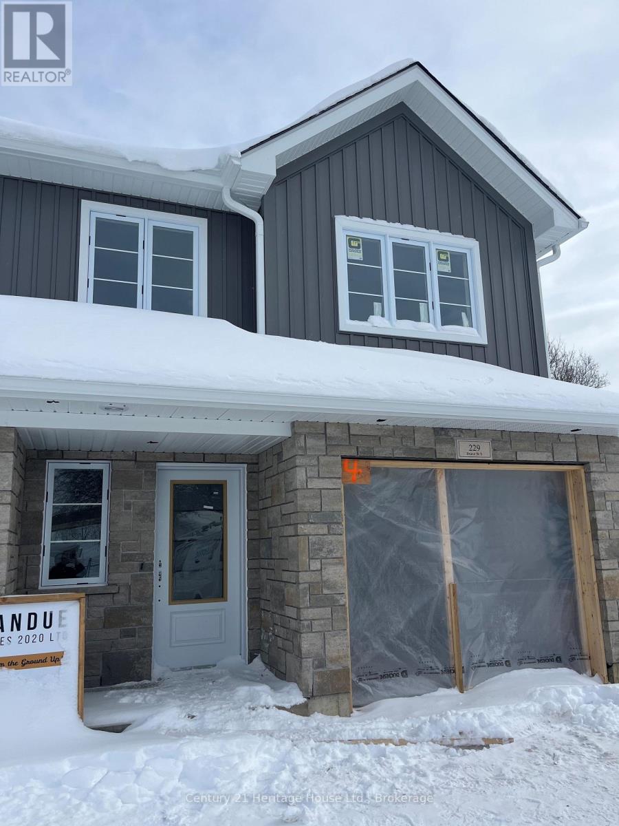 4 - 229 BRUCE STREET S, West Grey, Ontario