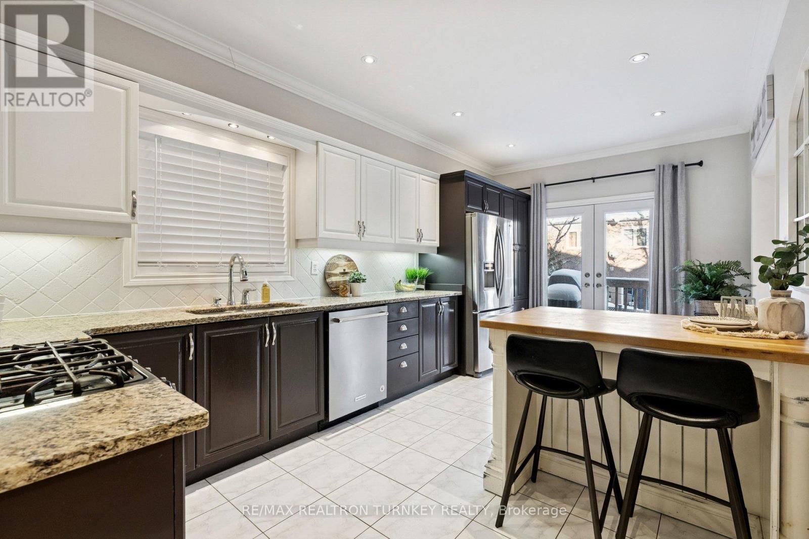 407 Seneca Court, Newmarket, Ontario  L3X 2C8 - Photo 14 - N12735918