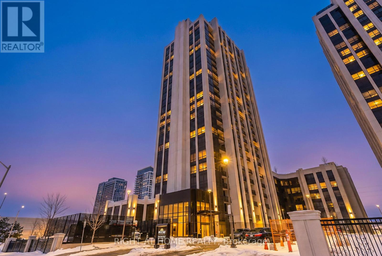 2309 - 9075 JANE STREET, Vaughan, Ontario