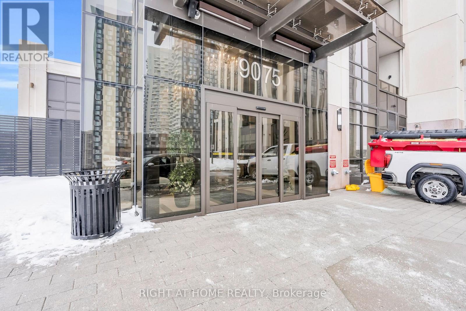 2309 - 9075 Jane Street, Vaughan, Ontario  L4K 0L7 - Photo 4 - N12735968