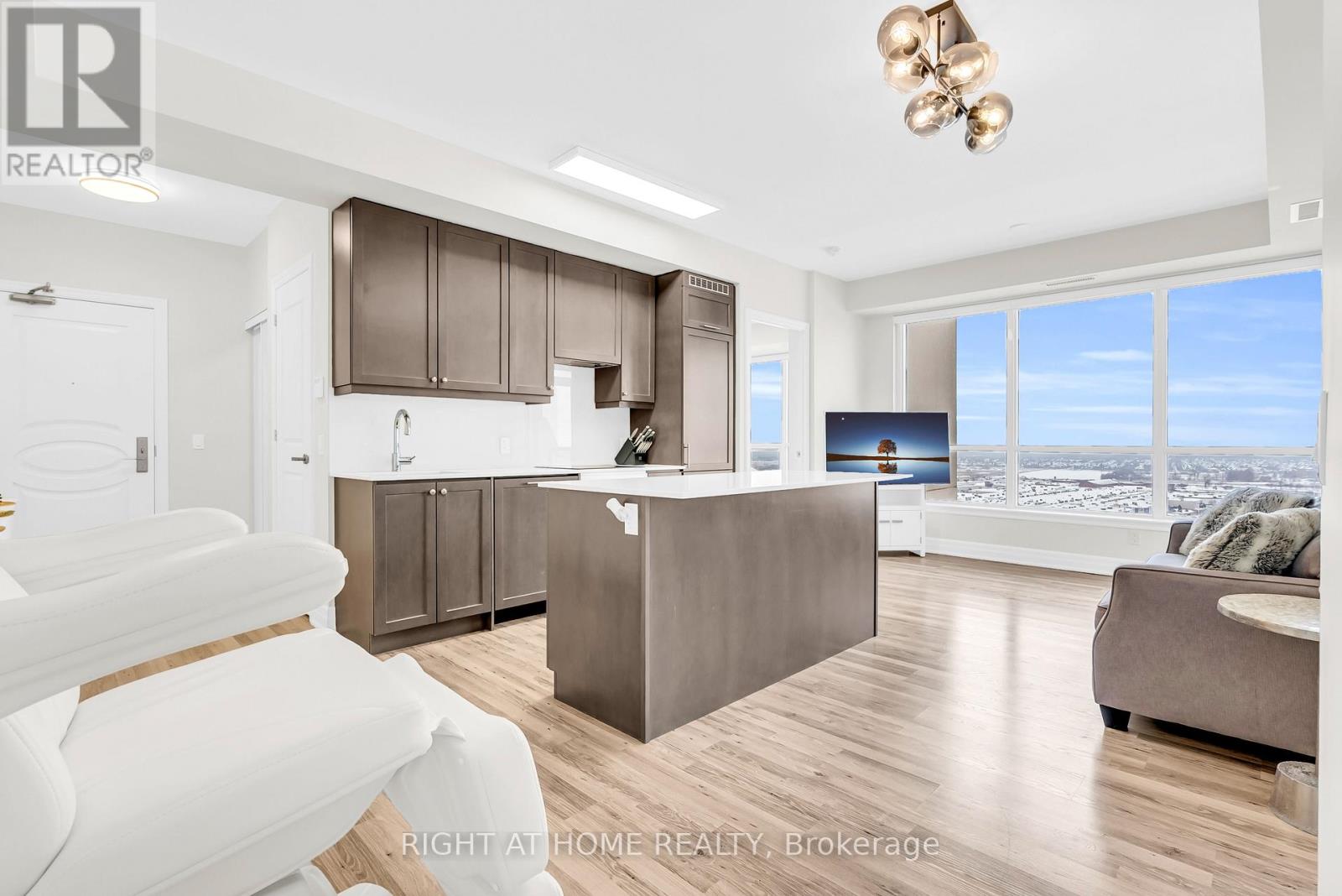 2309 - 9075 Jane Street, Vaughan, Ontario  L4K 0L7 - Photo 9 - N12735968