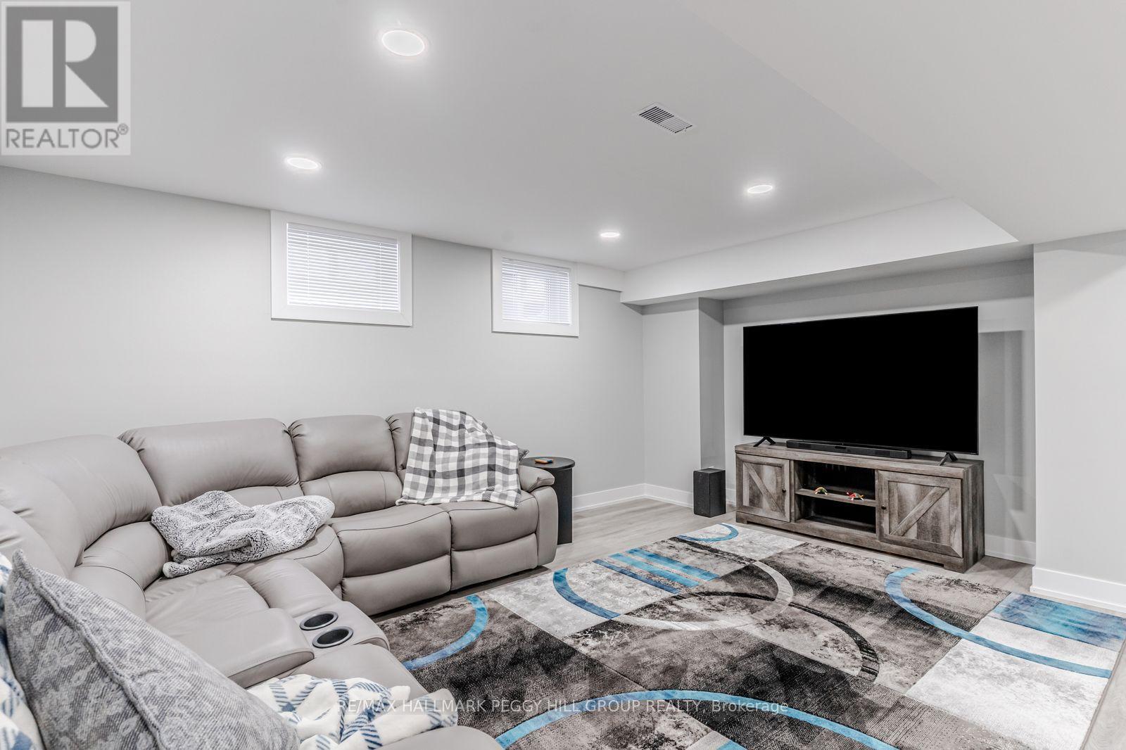 106 Brant Street W, Orillia, Ontario  L3V 3P1 - Photo 11 - S12735928