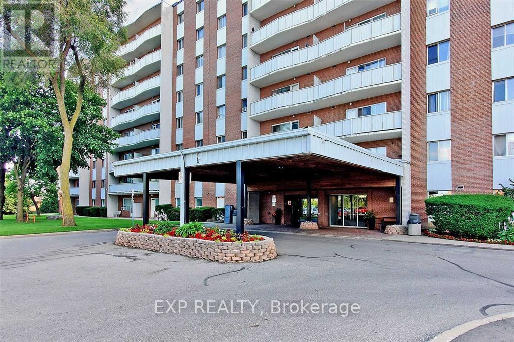 208 - 1660 Bloor Street, Mississauga, Ontario  L4X 1R9 - Photo 2 - W12734194