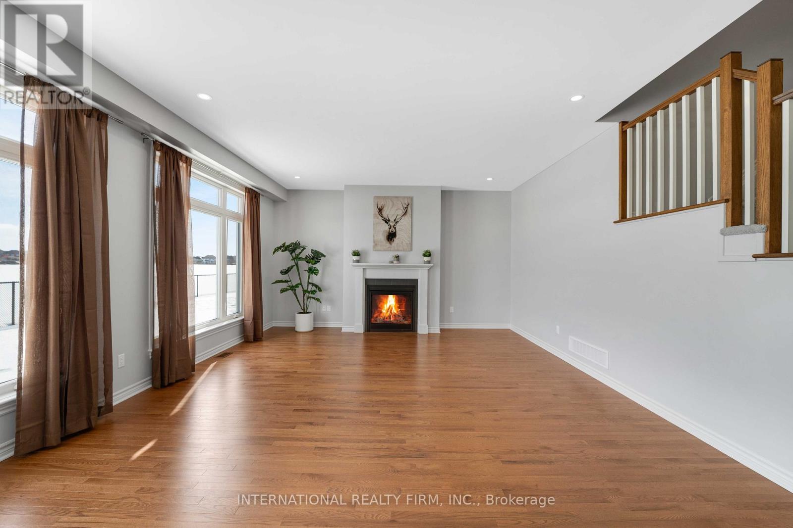 696 Moonflower Crescent, Ottawa, Ontario  K1T 0X8 - Photo 8 - X12657188