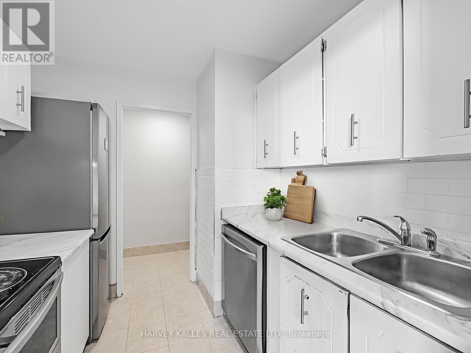 505 - 3065 Queen Frederica Drive, Mississauga, Ontario  L4Y 3A3 - Photo 12 - W12735970